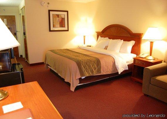 Comfort Lehigh Valley West Inn