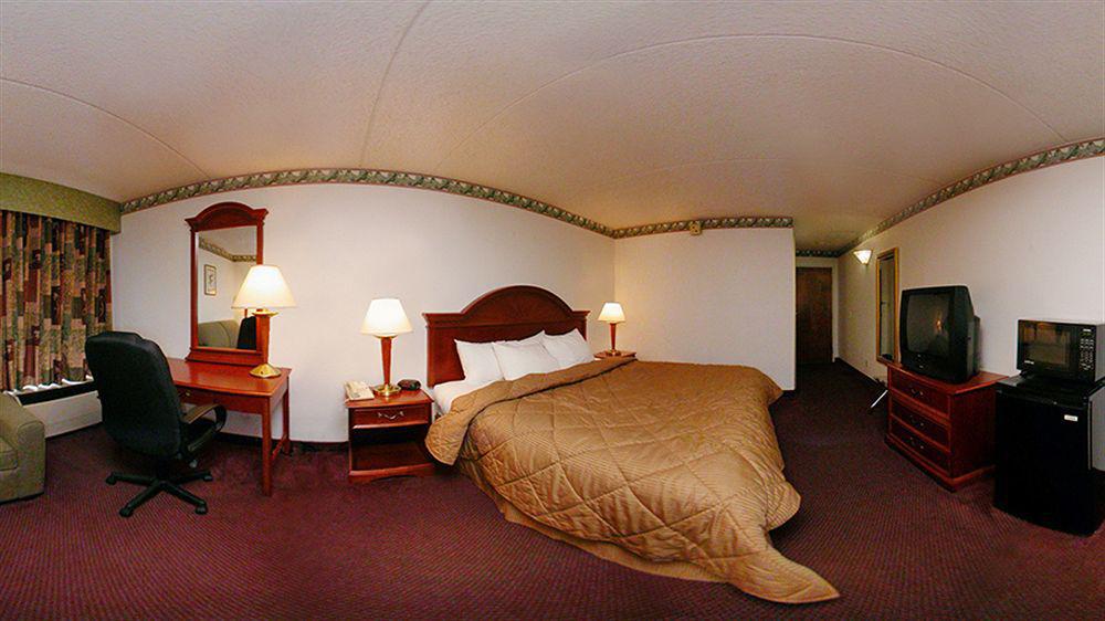 Comfort Lehigh Valley West Inn